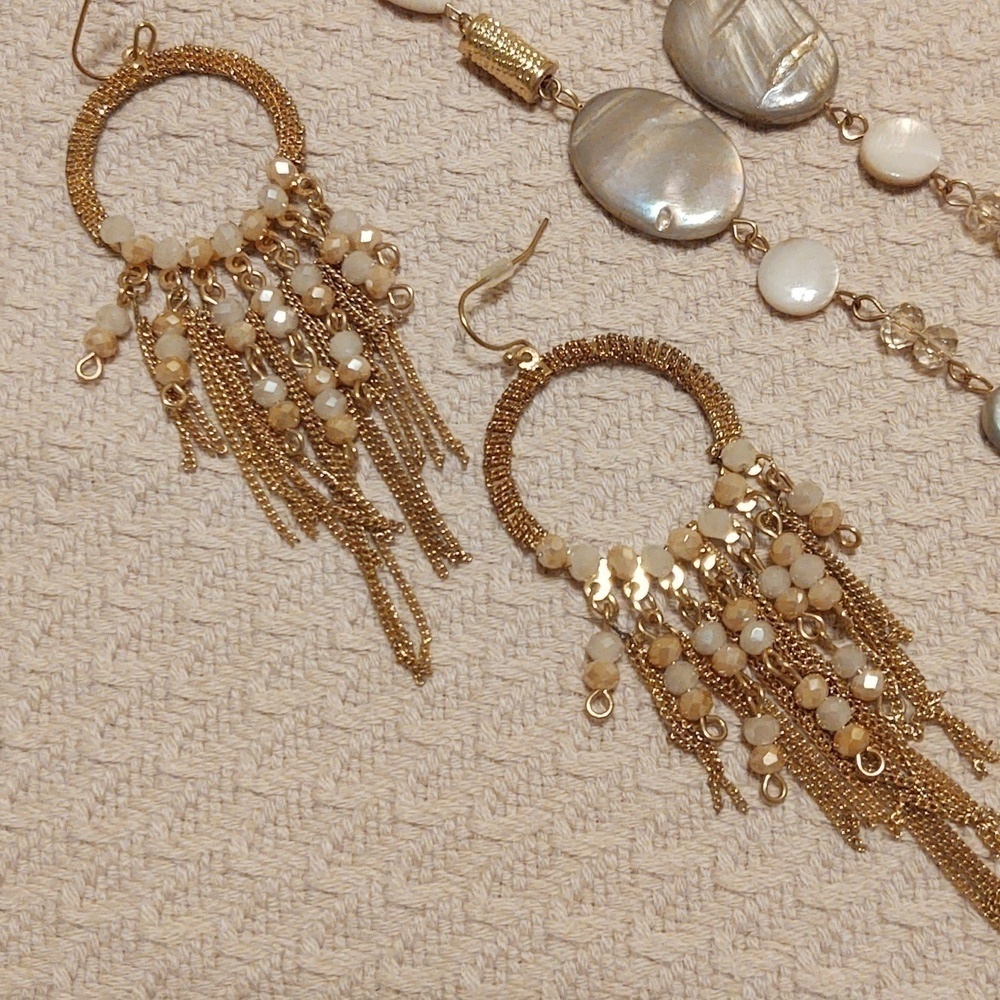 Jules B Beaded Necklace and bracelet bundle with earrings - Picture 2 of 10